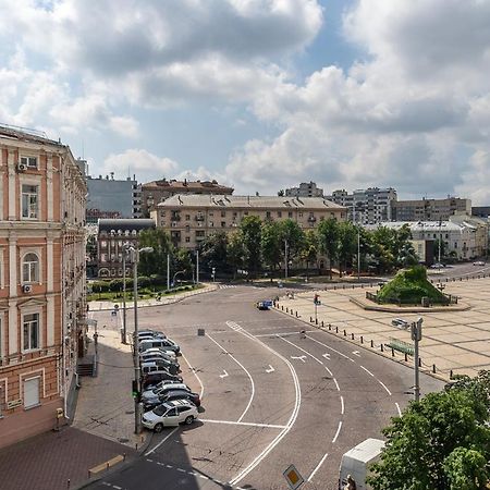 View On Sofievskaya Square Daire Kiev Dış mekan fotoğraf
